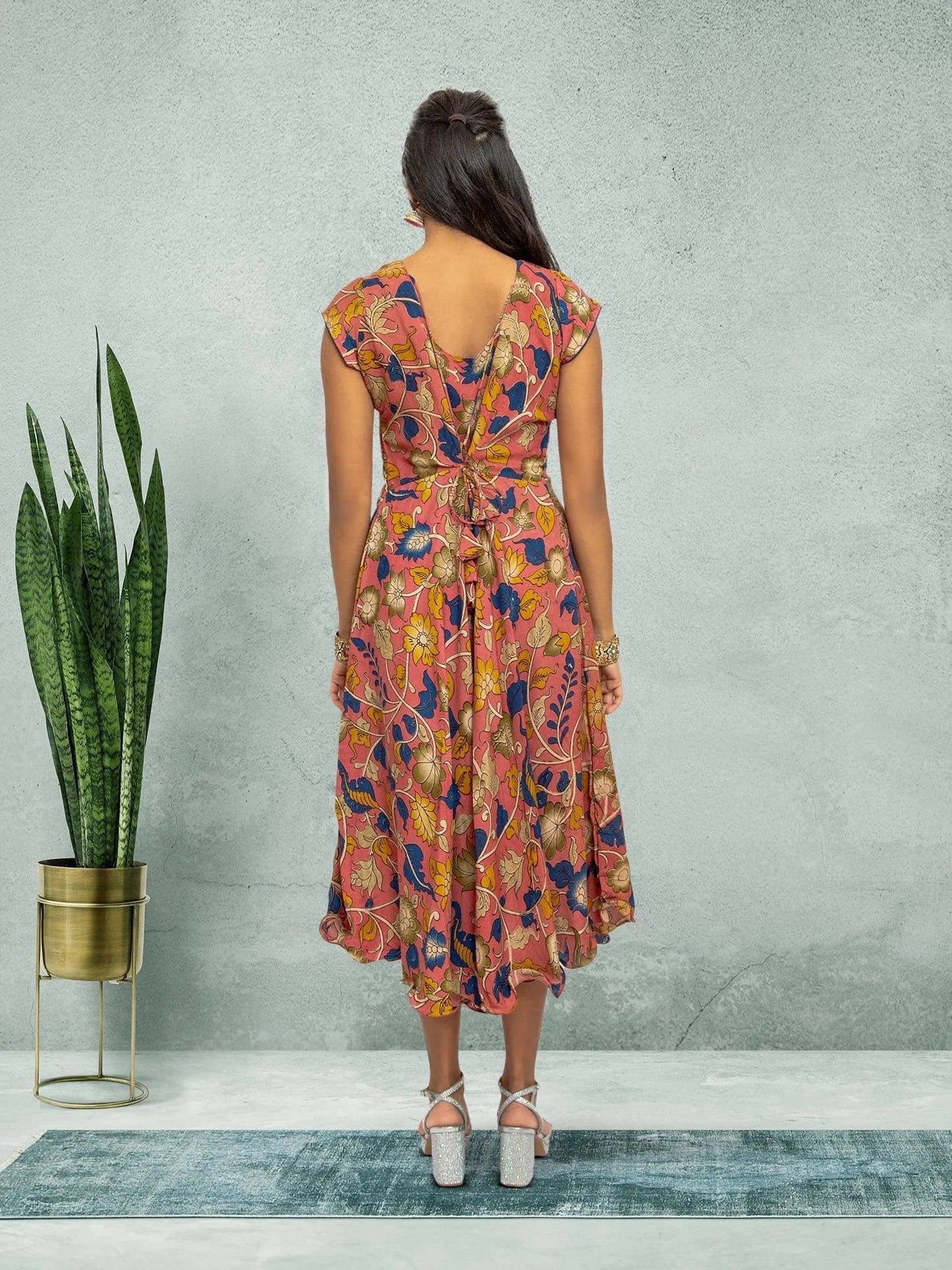 Pink Knee Length Dress - Chic Fusion Style | casual indian wear | indian wear usa | indian clothing online usa | Indian Attire For Women | indian dress in usa online | Indian Dresses From India