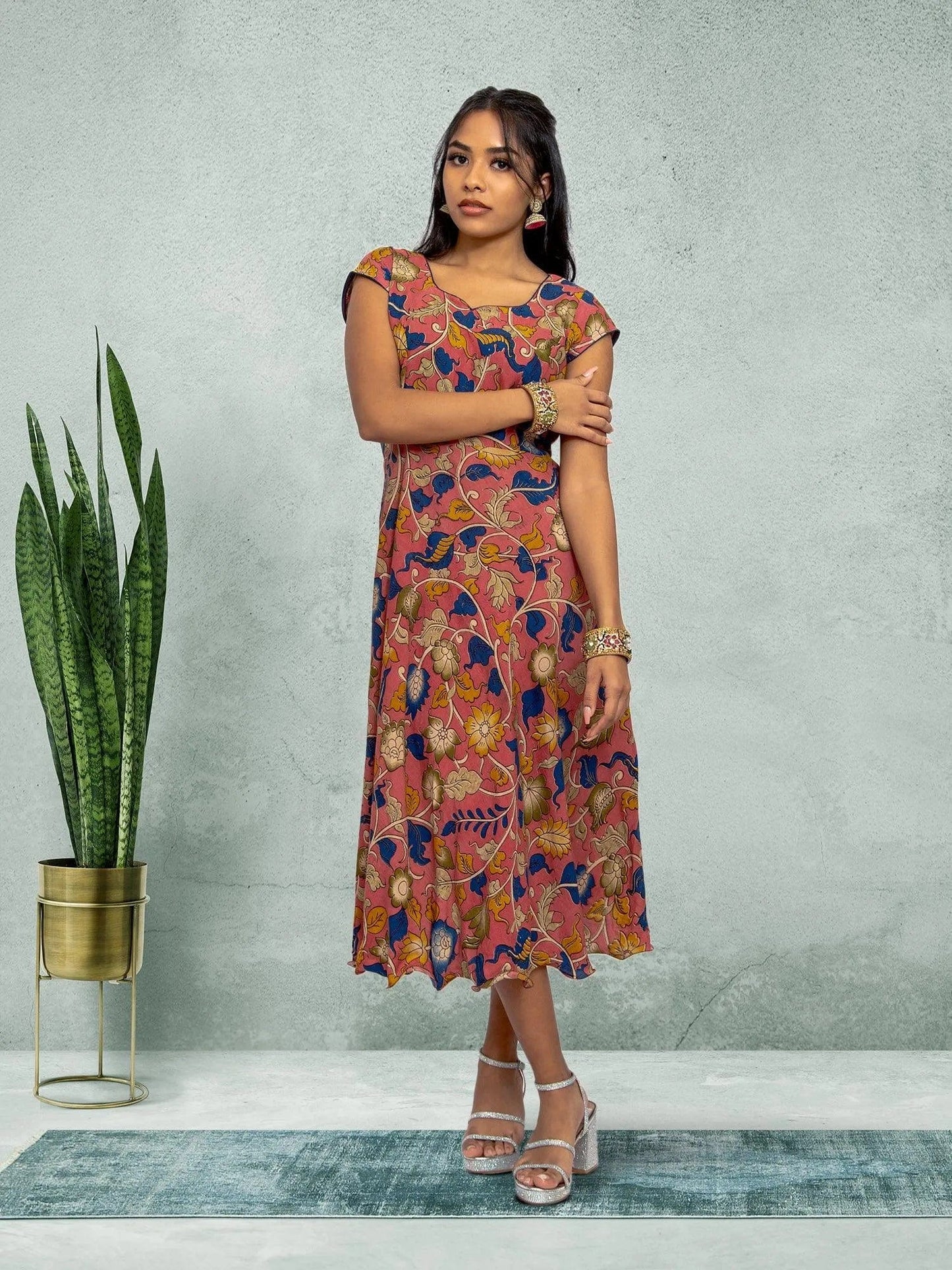 Pink Knee Length Dress - Chic Fusion Style | casual indian wear | indian wear usa | indian clothing online usa | Indian Attire For Women | indian dress in usa online | Indian Dresses From India