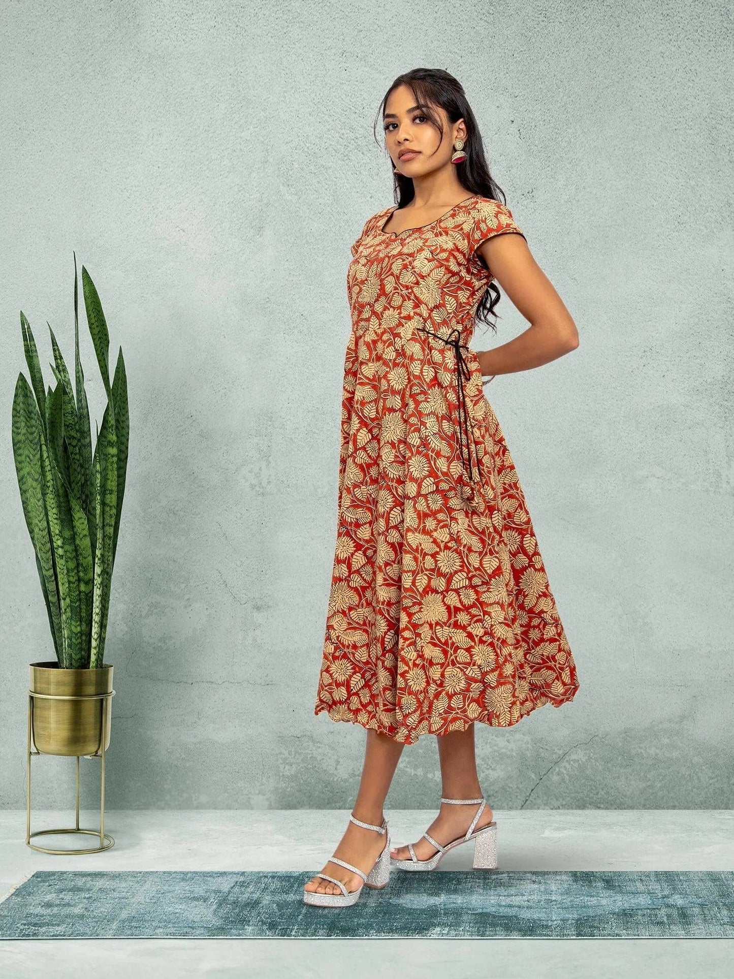 Knee-Length Red & Cream Dress | Indian Ethnic Wear | Modern Indian Wear | Indian Attire For Women | indian dress in usa online | indian outfits usa