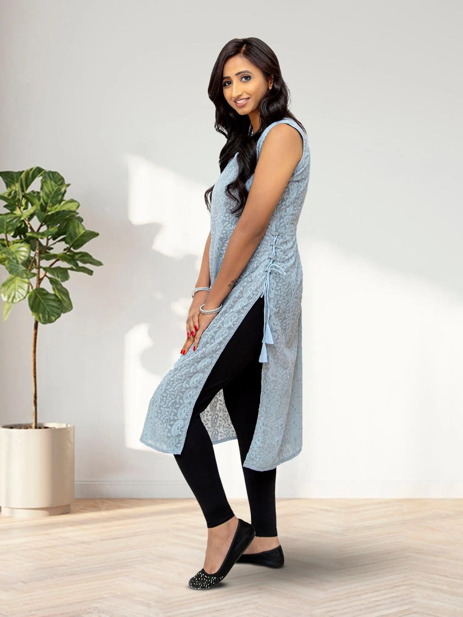 chikankari kurti