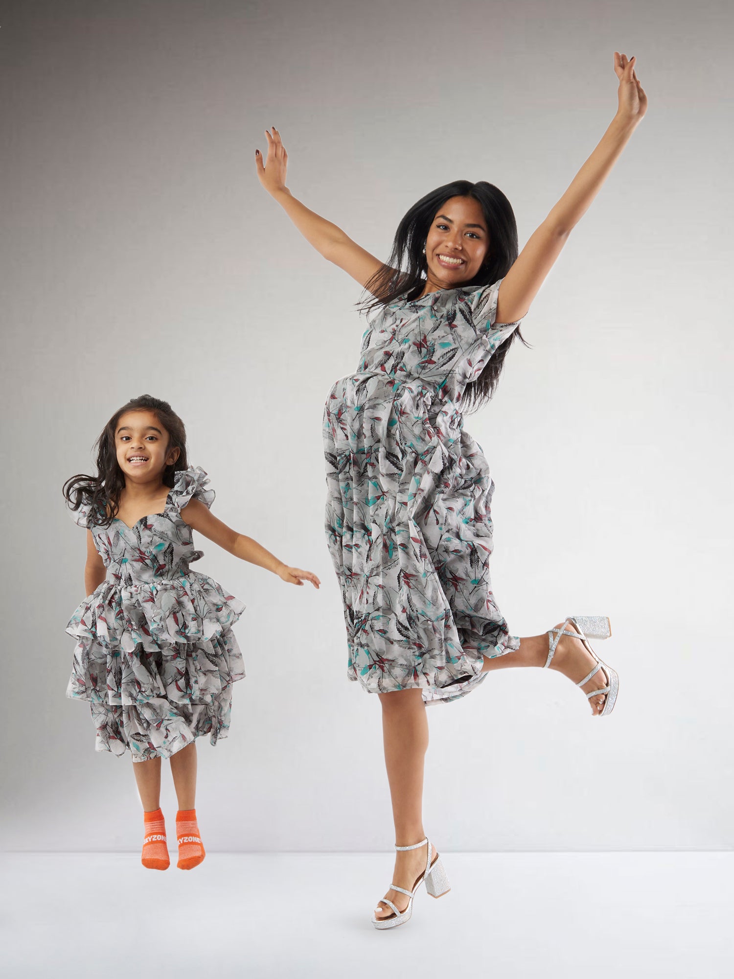 Grey Printed Chiffon Knee Length Dress | Mom and Daughter Matching Dress Set | Muvvas Boutique | Mother Daughter Dress Matching