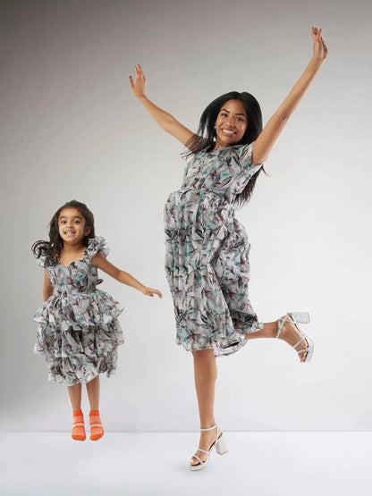 Grey Printed Chiffon Knee Length Dress | Mom and Daughter Matching Dress Set | Muvvas Boutique  | Mother Daughter Dress Matching