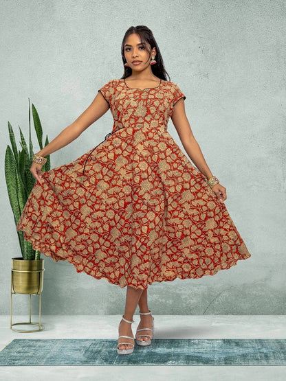 Tranquil Threads Knee-Length Dresses