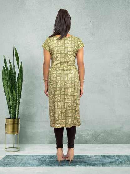 Green Printed Kurta | Indian Kurtis for Women | Indian Ethnic Wear | Indian Kurtas for Women | Indian Attire For Women | Casual Indian Wear